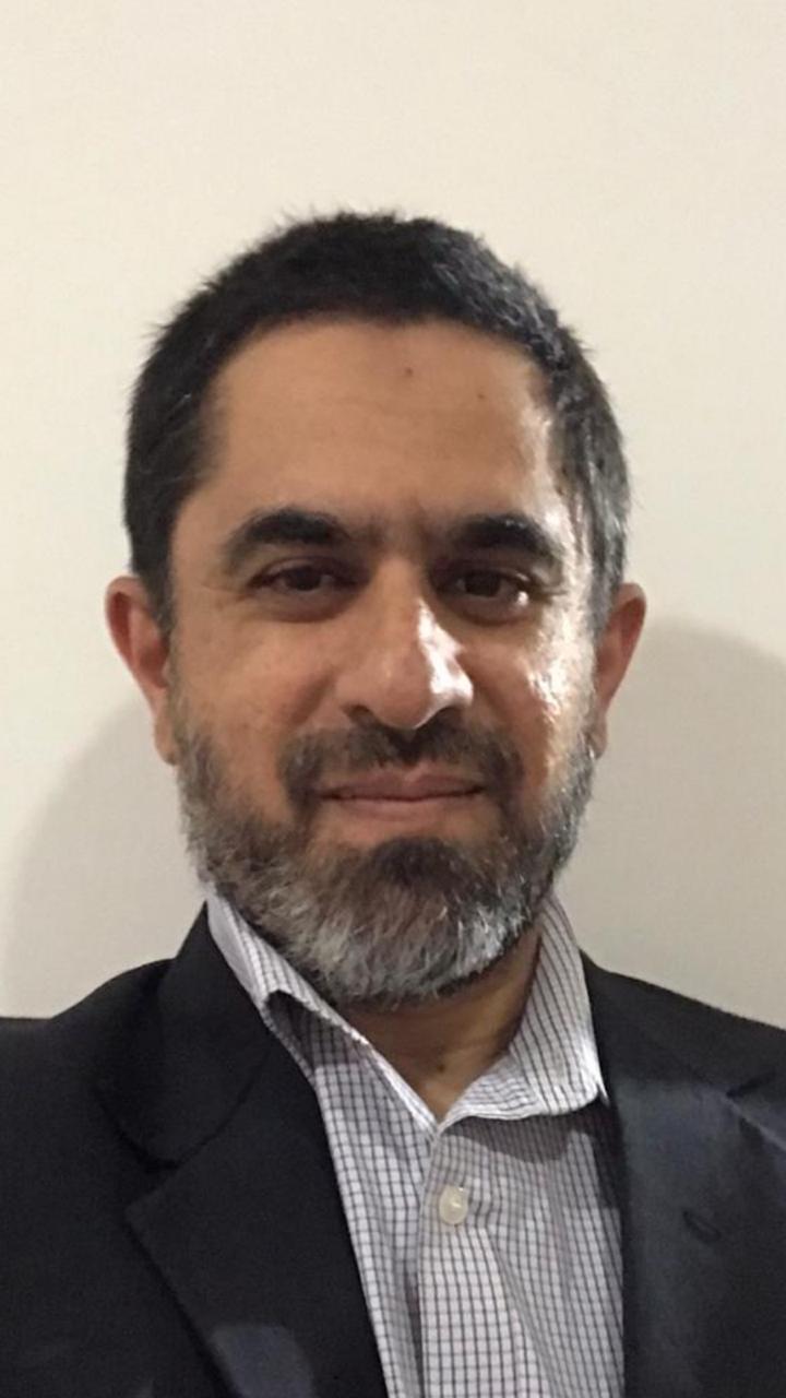 Dr Shoyeb
